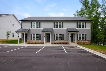 492 Rogers Lake Rd E Kannapolis, NC 28083